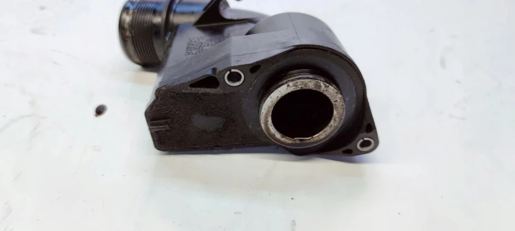 RURA TURBO INTERCOOLERA AUDI A4 B9 A5 2.0 TDI 04L131111N