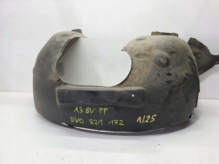 NADKOLE PLASTIKOWE PRAWY PRZÓD AUDI A3 8V 8V0821172 1/25