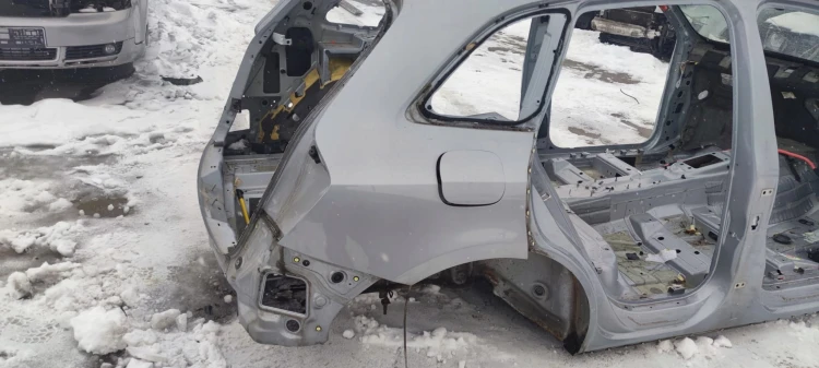 ĆWIARTKA BŁOTNIK PRÓG PRAWY TYŁ AUDI Q5 8R 2008-2016