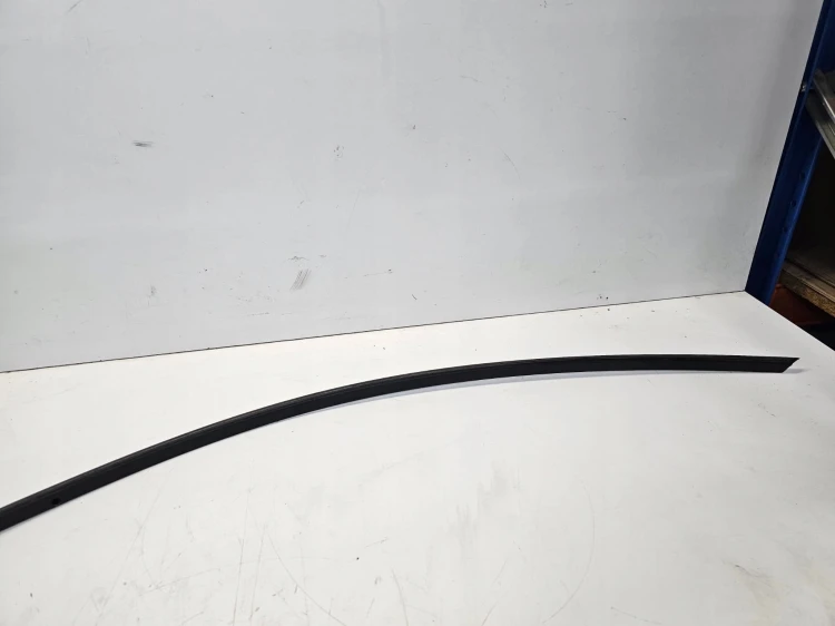 LISTWA KAROSERYJNA MAT PRAWA AUDI A3 8V SPORTBACK 8V4853704B