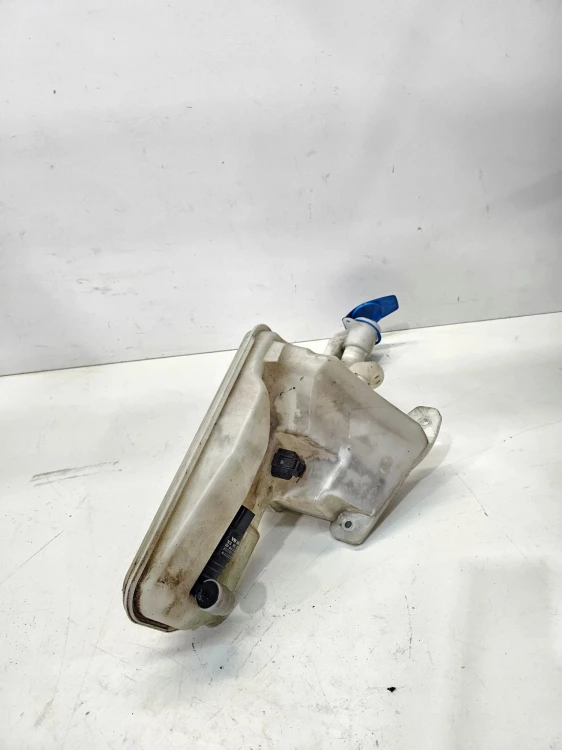 ZBIORNIK PŁYNU DO SPRYSKIWACZY AUDI VOLKSWAGEN SEAT SKODA 5Q0955453L