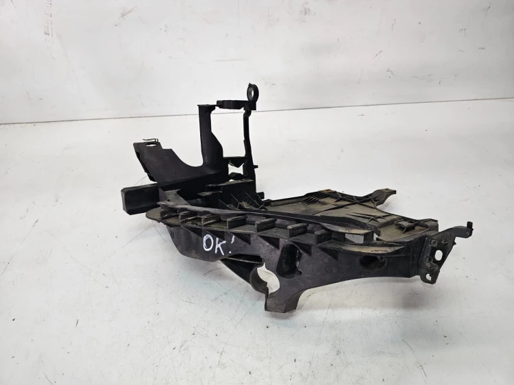 ŚLIZG REFLEKTORA LEWY AUDI A4 B8 LIFT 8K0805607B OK