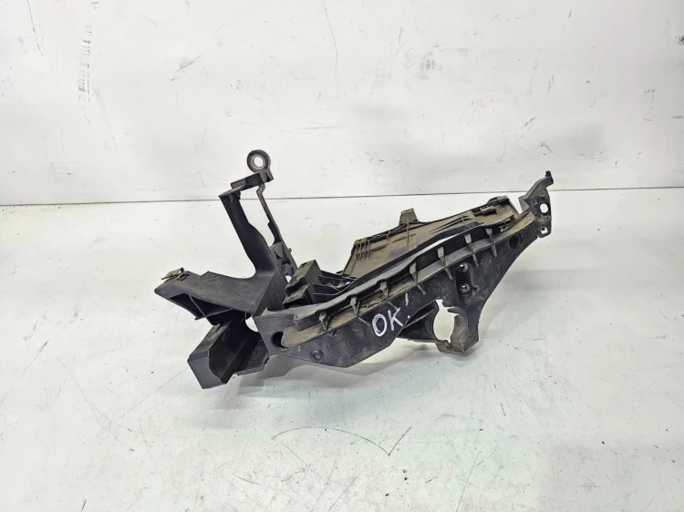 ŚLIZG REFLEKTORA LEWY AUDI A4 B8 LIFT 8K0805607B OK