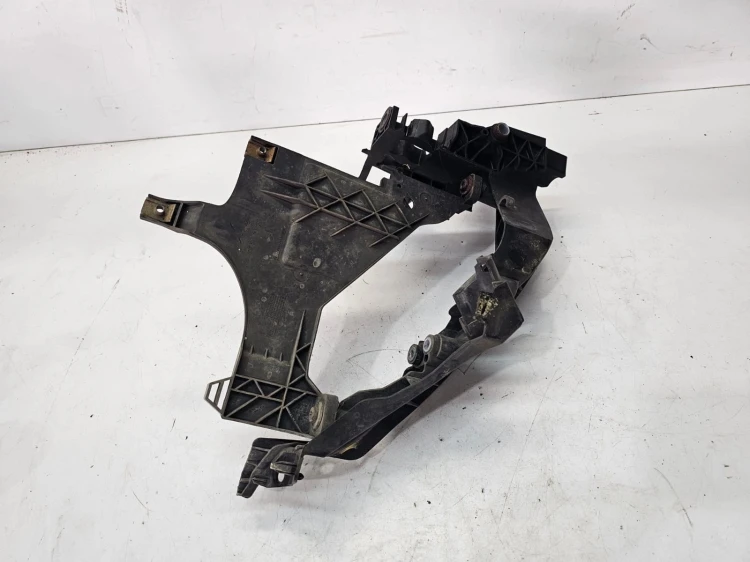 ŚLIZG REFLEKTORA LEWY AUDI A4 B8 LIFT 8K0805607B OK