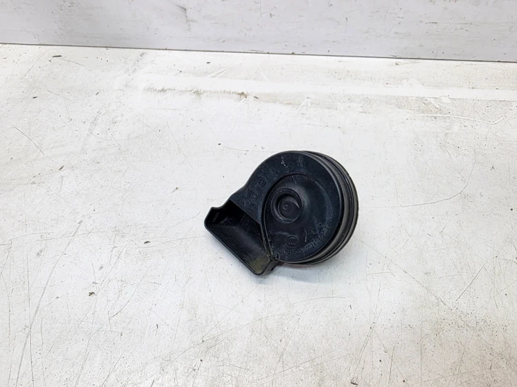 KLAKSON SYGNAŁ HIGH PRAWY AUDI A3 8V 5Q0951223A *2*