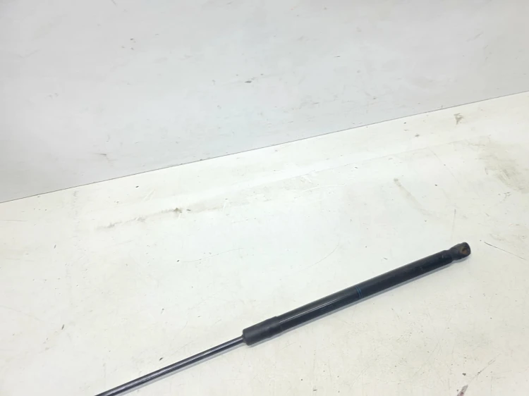SIŁOWNIK TELESKOP KLAPY BAGAŻNIKA TYŁ AUDI A3 8V SPORTBACK 8V4827552