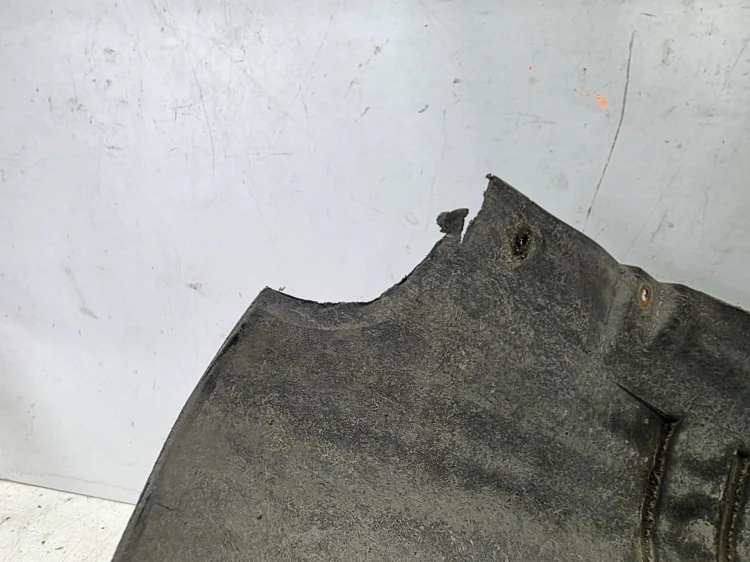 NADKOLE MATERIAŁOWE LEWY PRZÓD AUDI A4 B7 8E0821171E