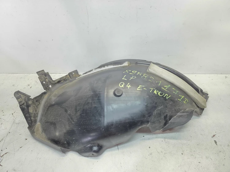 NADKOLE PLASTIKOWE LEWY PRZÓD AUDI Q4 E-TRON 89A821171D