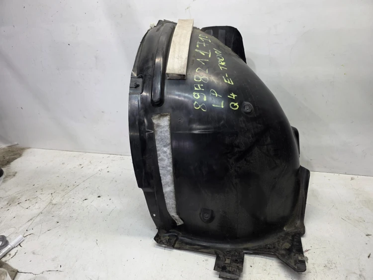 NADKOLE PLASTIKOWE LEWY PRZÓD AUDI Q4 E-TRON 89A821171D
