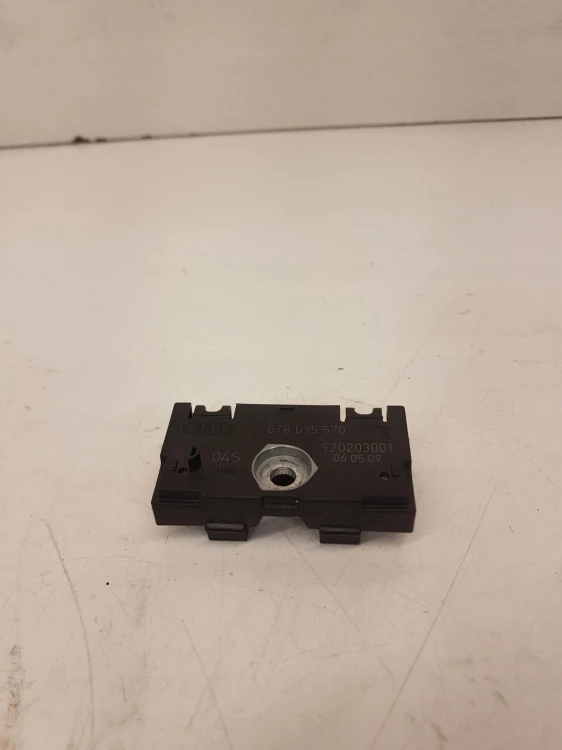 FILTR PRZECIWZAKŁÓCENIOWY AUDI A5 LIFT 8T8035570