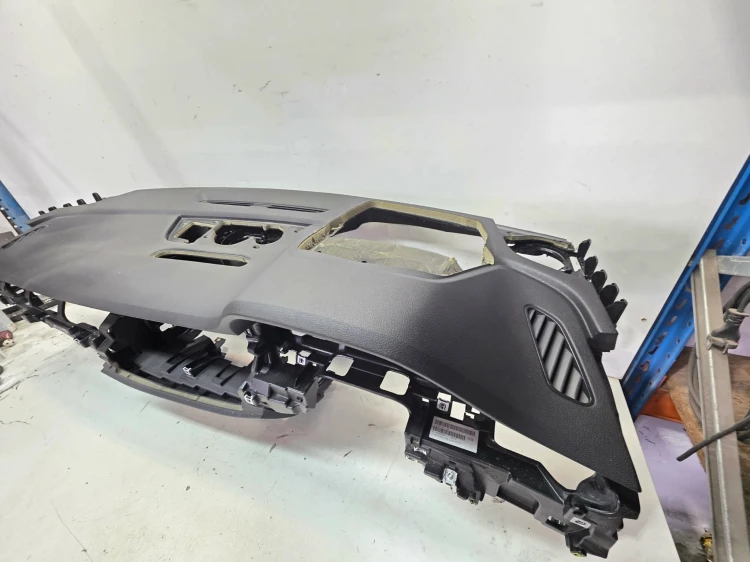 DESKA KONSOLA KOKPIT HEAD UP AUDI Q7 4M 4M2857001J ANGIELSKA