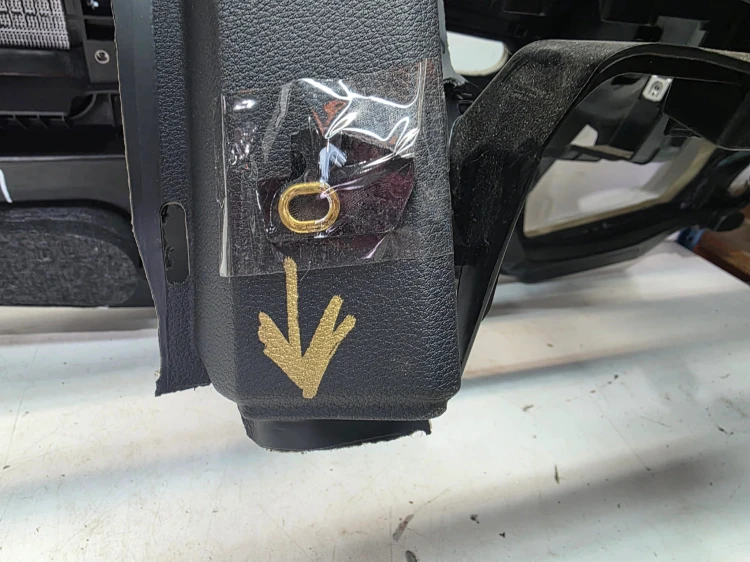 DESKA KONSOLA KOKPIT HEAD UP AUDI Q7 4M 4M2857001J ANGIELSKA