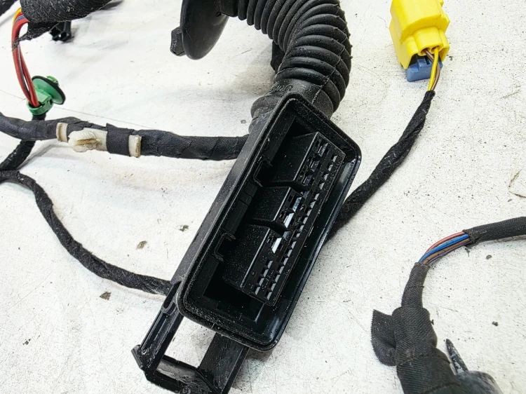 WIĄZKA INSTALACJA DRZWI LEWY PRZÓD AUDI A5 8T SPORTBACK 8T8971029K