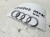 ZNACZEK EMBLEMAT Z POKRYWY SILNIA AUDI A3 A4 A5 A6 4H0103940B 103MMX36MM