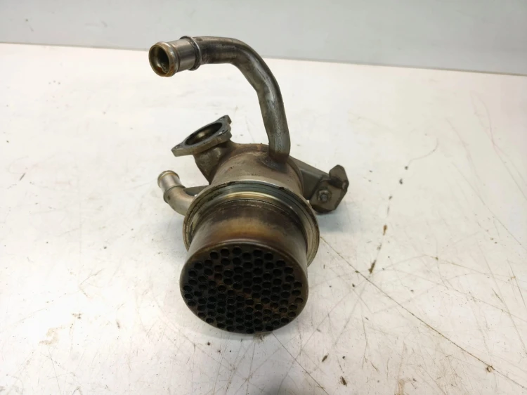 CHŁODNICA SPALIN EGR AUDI A3 8V VOLKSWAGEN SEAT SKODA 2.0 TDI 04L131512