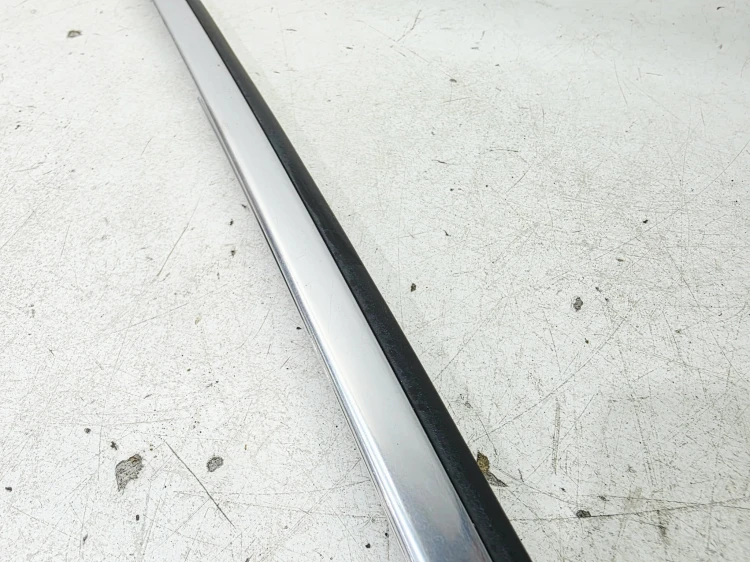 LISTWA KAROSERYJNA CHROM LEWA AUDI A5 8T SPORTBACK 8T8853703