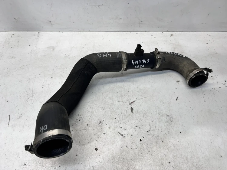 RURA WĄŻ INTERCOOLERA AUDI Q7 4M 4M0145683A 4M0145737M