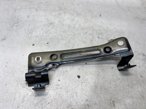 WSPORNIK MOCOWANIE BŁOTNIKA PRAWY PRZÓD AUDI Q7 4M 4M0821432