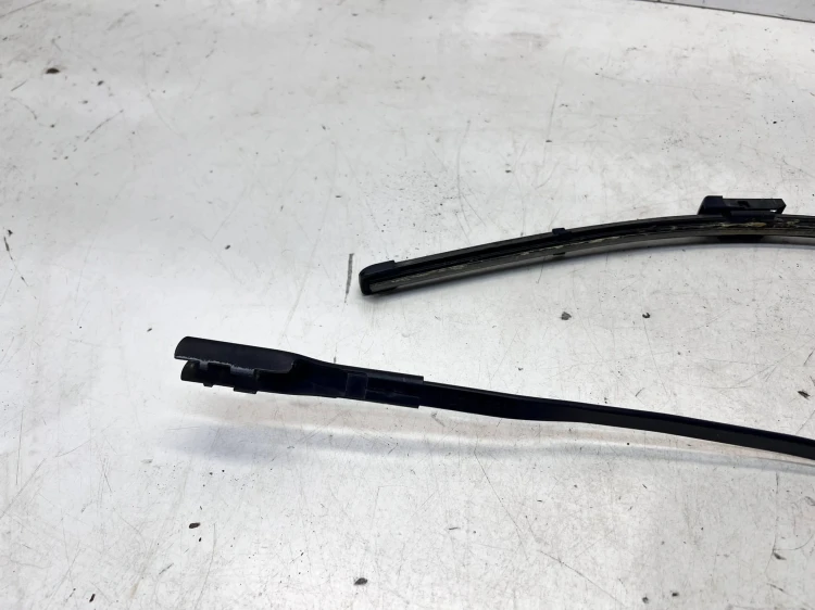 RAMIĘ WYCIERACZKI LEWE AUDI Q7 4M 4M2955407