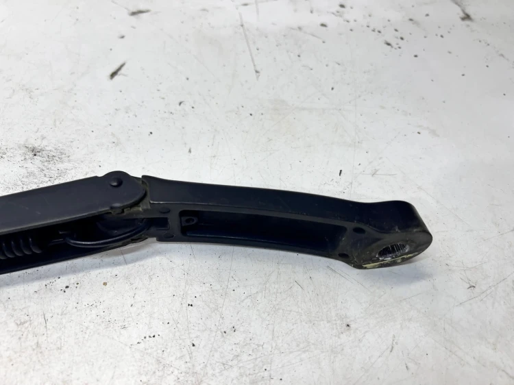 RAMIĘ WYCIERACZKI LEWE AUDI Q7 4M 4M2955407
