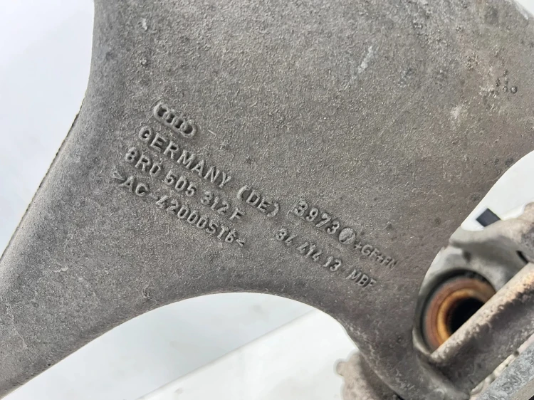 ZWROTNICA PRAWY TYŁ AUDI A6 C7 A7 Q5 8R0505312F KOMPLETNA