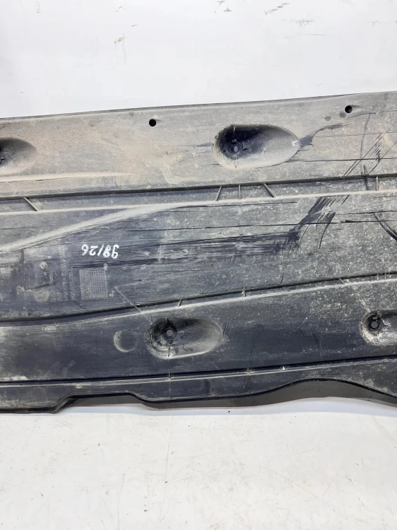OSŁONA PŁYTA PODWOZIA LEWA DUŻA AUDI A3 8V VOLKSWAGEN SEAT 5Q0825201L 98/26