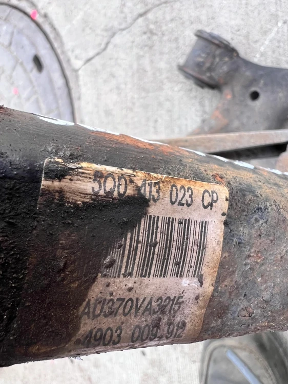 ZWROTNICA PRAWY PRZÓD AUDI A3 VW SKODA 1T0413031DB ORYGINAŁ