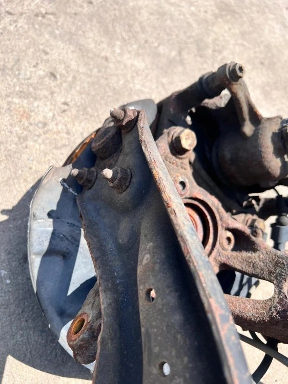 ZWROTNICA AMORTYZATOR PP AUDI A3 8V VW SEAT SKODA 5Q0413023DB 5Q0407152R
