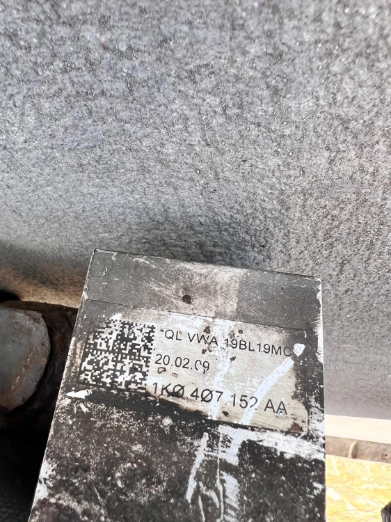 ZWROTNICA PRAWY PRZÓD AUDI A3 VW SKODA 1T0413031DB ORYGINAŁ