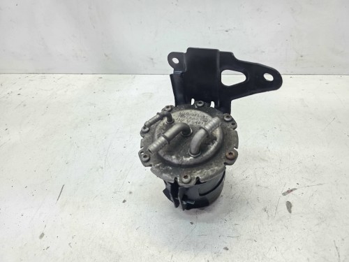 OBUDOWA UCHWYT MOCOWANIE FILTRA PALIWA AUDI Q7 4M 4M0127401C 4M0201987K