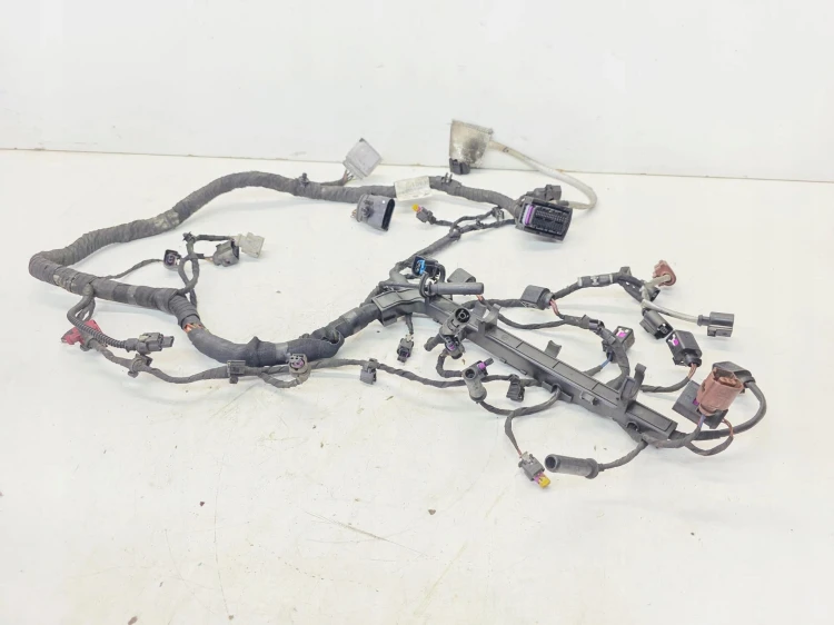 WIĄZKA SILNIKA AUDI A3 8V VOLKSWAGEN SEAT SKODA 2.0 TDI 04L972627AE