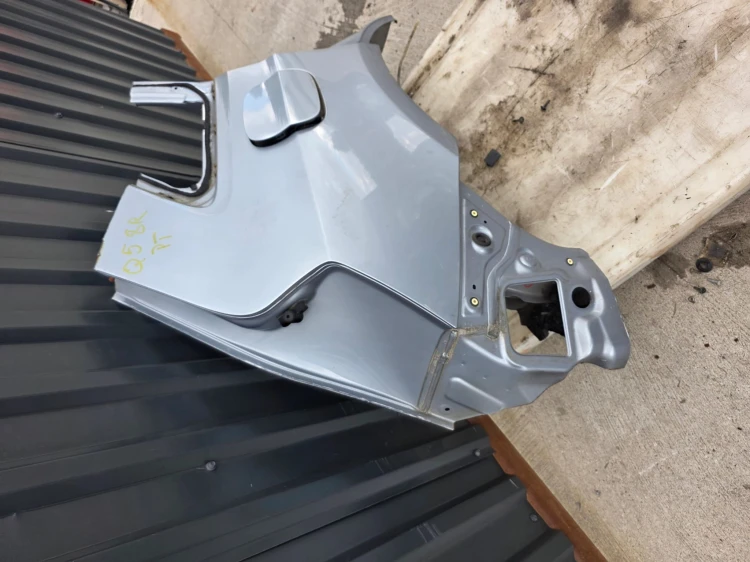 ĆWIARTKA BŁOTNIK PRÓG PRAWY TYŁ AUDI Q5 8R 2008-2016 *3
