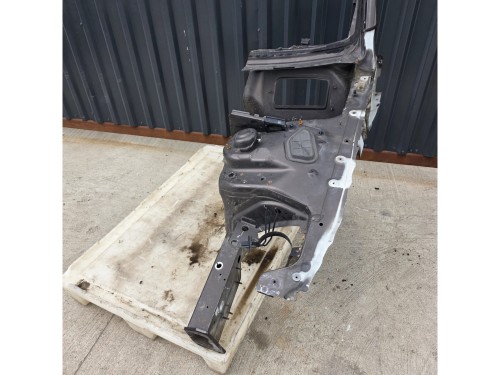 PODŁUŻNICA FARTUCH LEWY PRZÓD AUDI A4 B8 SEDAN AVANT KOMBI 2008-2016 *
