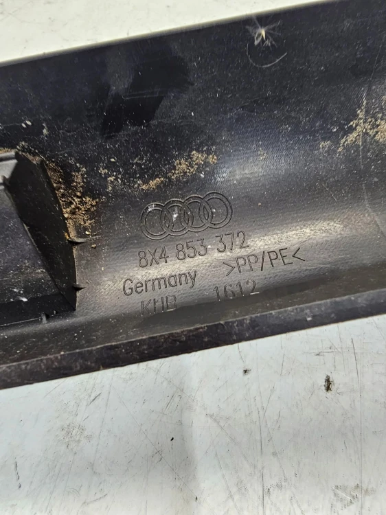 LISTWA OSŁONA PROGU PRAWA AUDI A1 8X SPORTBACK 8X4853372