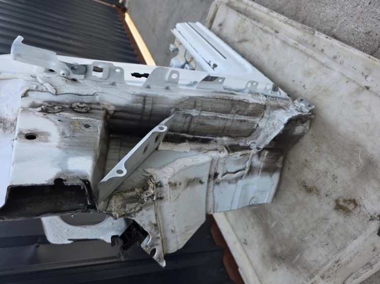 ĆWIARTKA PRÓG BOK LEWA STRONA SŁUPEK A AUDI Q5 80A FY ORYGINAŁ ! *1