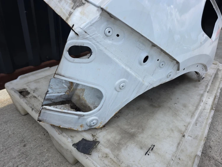 ĆWIARTKA BŁOTNIK PRAWY TYŁ AUDI Q5 FY 80A !!! *4
