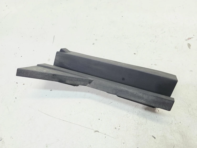 OSŁONA NAKŁADKA FARTUCHA BŁOTNIKA PRAWA AUDI Q7 4M 4M0805700A