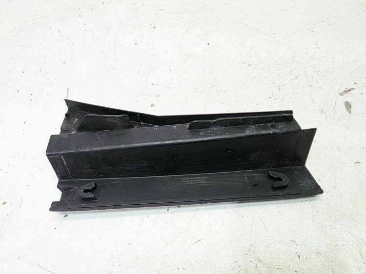 OSŁONA NAKŁADKA FARTUCHA BŁOTNIKA PRAWA AUDI Q7 4M 4M0805700A