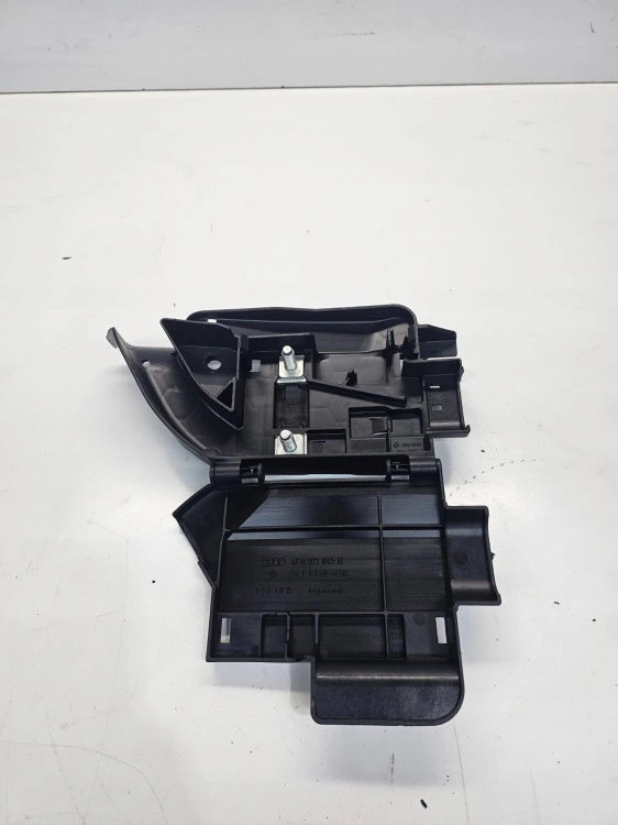 SKRZYNKA OBUDOWA KLEMY AUDI A6 C6 4F0971812A