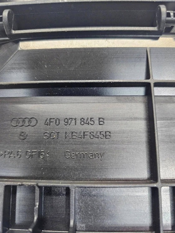 SKRZYNKA OBUDOWA KLEMY AUDI A6 C6 4F0971812A