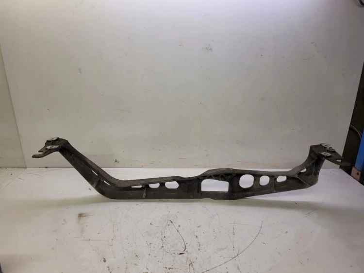 BELKA MOCOWANIE WSPORNIK SILNIKA AUDI A4 B8 A5 8T LIFT A6 C7 8K0199521C