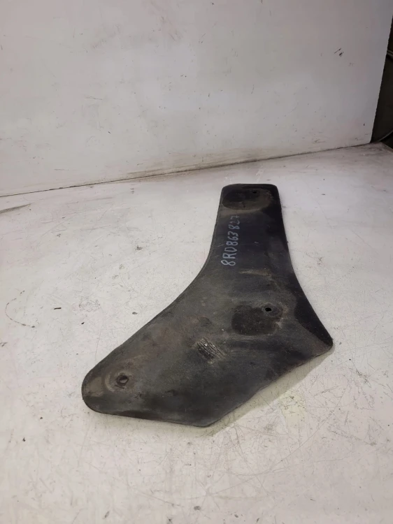 WYGŁUSZENIE PODŁUŻNICY LEWEJ AUDI Q5 8R 8R0863827