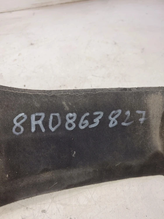 WYGŁUSZENIE PODŁUŻNICY LEWEJ AUDI Q5 8R 8R0863827