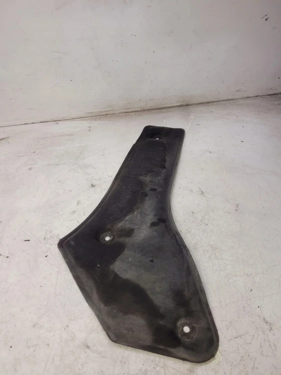 WYGŁUSZENIE PODŁUŻNICY LEWEJ AUDI Q5 8R 8R0863827
