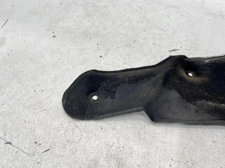 WYGŁUSZENIE PODŁUŻNICY LEWEJ AUDI A4 B8 A5 8K0863827