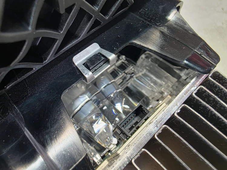 DIODA LED SOCZEWKA REFLEKTORA PRAWY PRZÓD AUDI A6 C8 4K0998473E