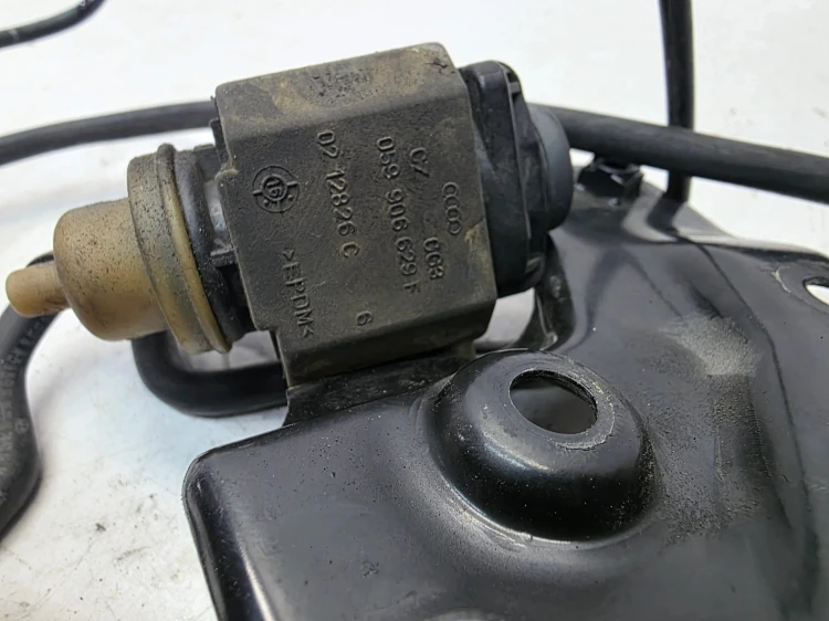 PRZEWÓD ZAWÓR PODCIŚNIENIA AUDI A4 A5 A6 A7 Q7 059906629F