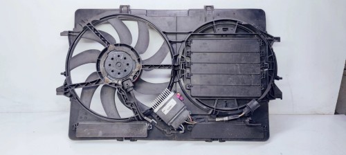 WENTYLATOR + OBUDOWA AUDI A4 B8 A5 Q5 8K0121003L