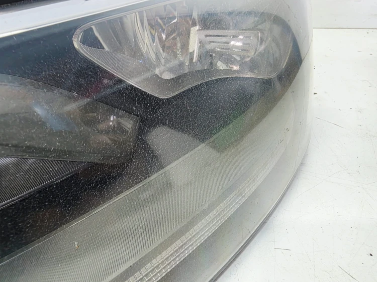 REFLEKTOR LAMPA PRZEDNIA LEWA ZWYKŁA AUDI Q3 8U 8U0941003N 22/26 UK