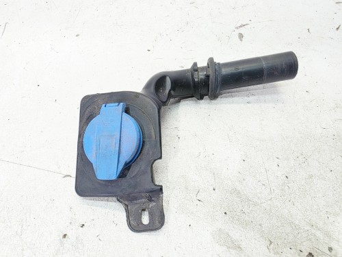 WLEW PŁYNU DO SPRYSKIWACZY AUDI Q7 4M 4M0955463